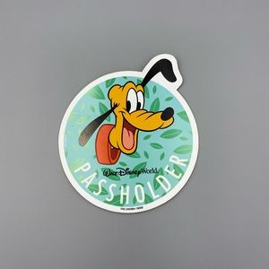 Disney Annual Passholder Pluto Magnet 2019 Epcot Garden Festival Green Yellow